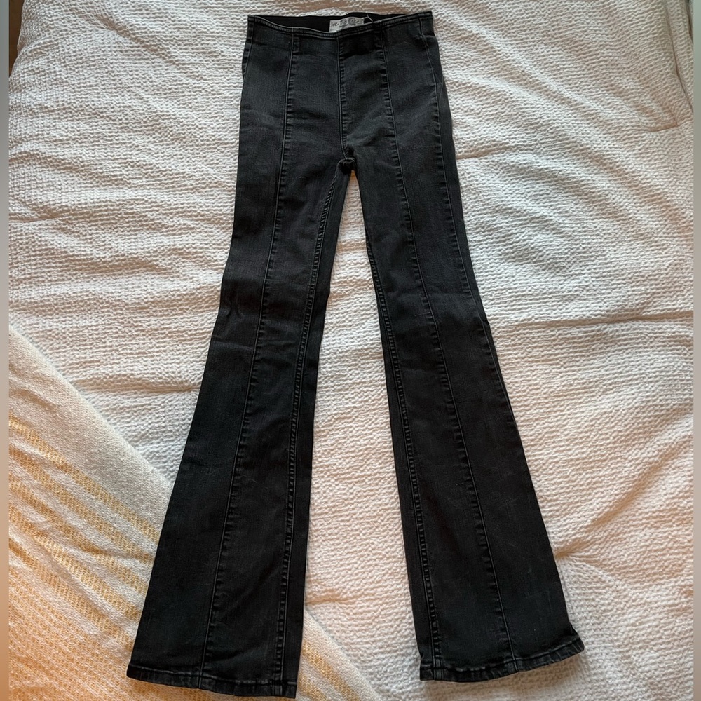 Free People high waisted flare jeans, size 25!